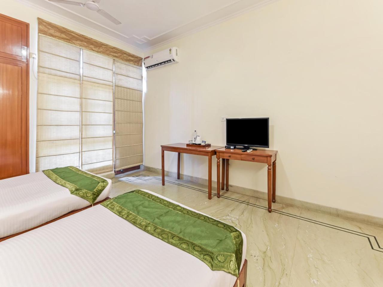 Treebo Trip The Nest Corporate Ξενοδοχείο Greater Noida Εξωτερικό φωτογραφία